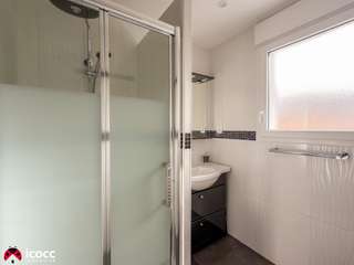 Bureaux et commerces 8 pièces