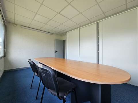Bureaux et commerces 10 pièces