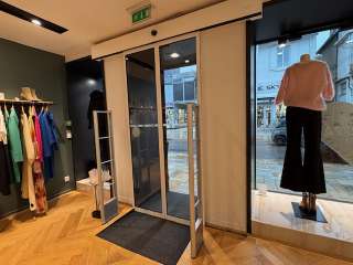 Bureaux et commerces 2 pièces