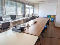 Bureaux et commerces 8 pièces
