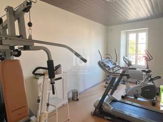 Bureaux et commerces 13 pièces