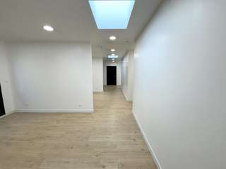 Bureaux et commerces 18 pièces