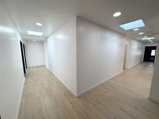 Bureaux et commerces 18 pièces