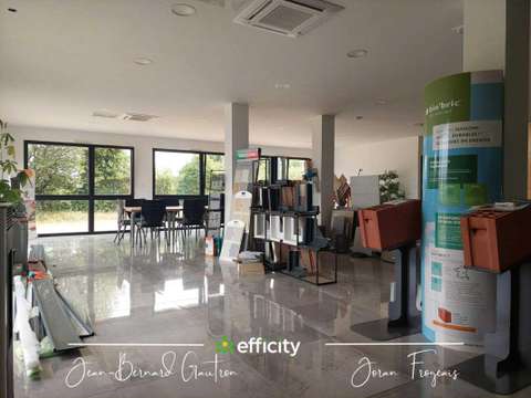 Bureaux et commerces 17 pièces
