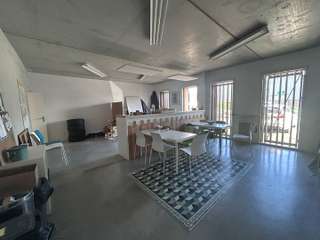 Bureaux et commerces 11 pièces