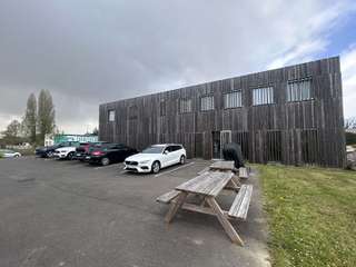 Bureaux et commerces 11 pièces