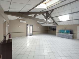 Bureaux et commerces 12 pièces