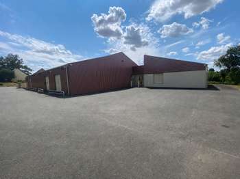Bureaux et commerces La Ferté-Bernard 72