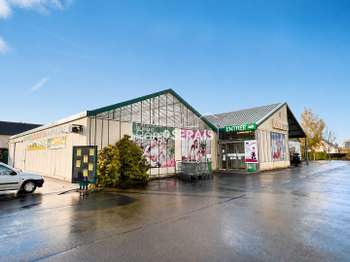 Bureaux et commerces 5 pièces La Lande-Patry 61