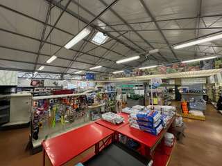 Bureaux et commerces 5 pièces