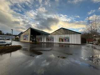 Bureaux et commerces 5 pièces