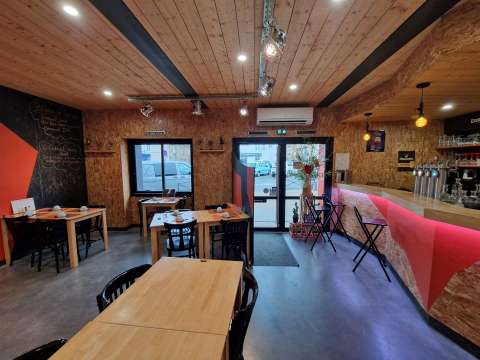 Bureaux et commerces 2 pièces