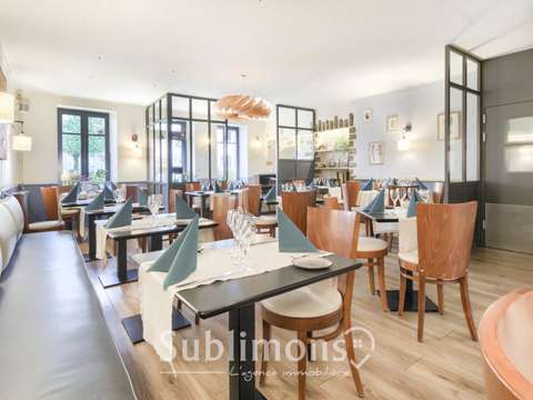 Bureaux et commerces 6 pièces