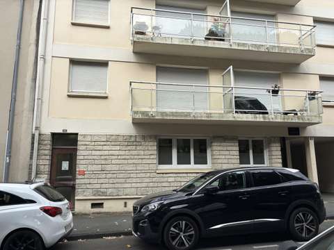 Bureaux et commerces 3 pièces La Roche-sur-Yon 85