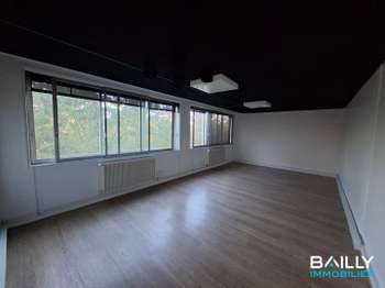 Vente Bureaux et commerces 107 m&sup2;La Roche-Sur-Yon Gare Sncf - Sacré Coeur