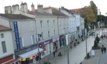Bureaux et commerces 8 pièces La Roche-Sur-Yon Le Bourg Sous La Roche 85