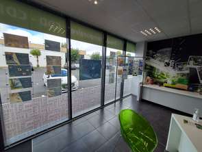 Vente Bureaux et commerces 178 m&sup2;La Roche-Sur-Yon Zad - Zi Nord