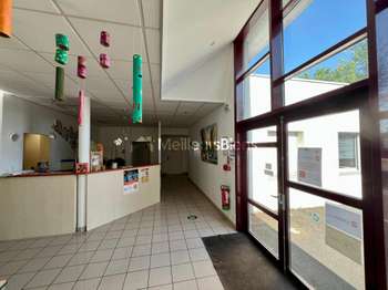 Bureaux et commerces 23 pièces