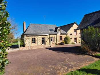 Photo Bureaux et commerces La Selle-Craonnaise