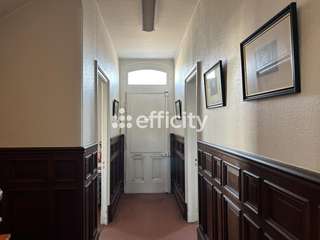 Bureaux et commerces 8 pièces