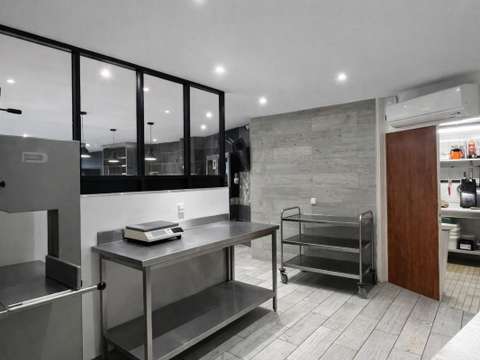 Bureaux et commerces La Tremblade 17