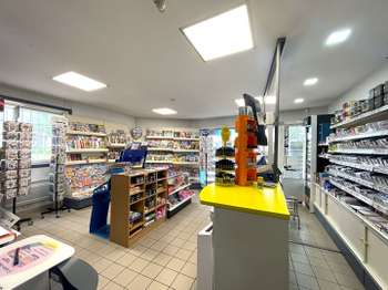 Bureaux et commerces 3 pièces