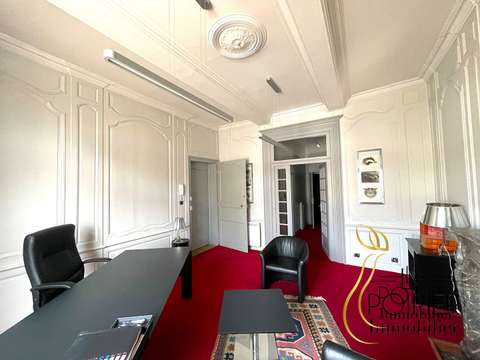 Bureaux et commerces 4 pièces