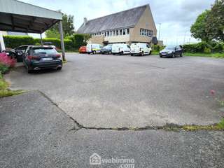 Bureaux et commerces 16 pièces