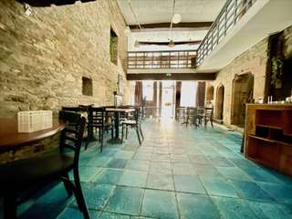 Bureaux et commerces 5 pièces