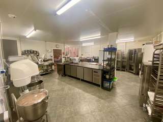 Bureaux et commerces 11 pièces