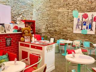 Bureaux et commerces 11 pièces