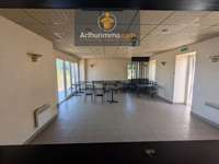 Bureaux et commerces 6 pièces