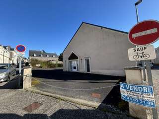 Bureaux et commerces 15 pièces