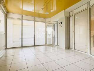 Bureaux et commerces 7 pièces