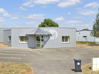Bureaux et commerces 11 pièces Laval 53