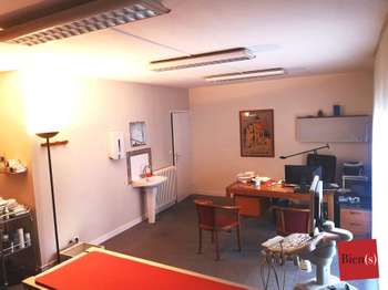 Photo Bureaux et commerces Laval Centre-Ville Cathédrale
