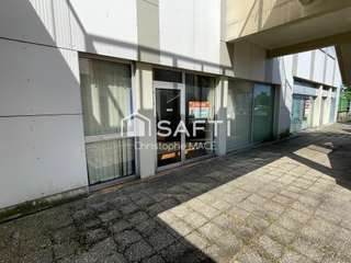 Bureaux et commerces 4 pièces