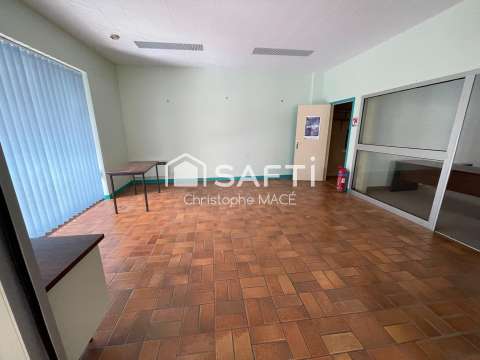 Bureaux et commerces 4 pièces