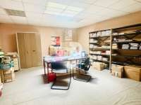 Bureaux et commerces 6 pièces