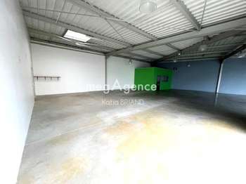 Bureaux et commerces 3 pièces
