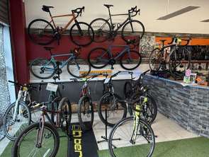 Vente Bureaux et commerces 81 m&sup2;Le Bosc