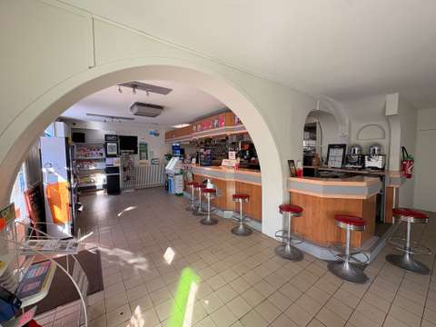 Bureaux et commerces Le Breil-sur-Mérize 72