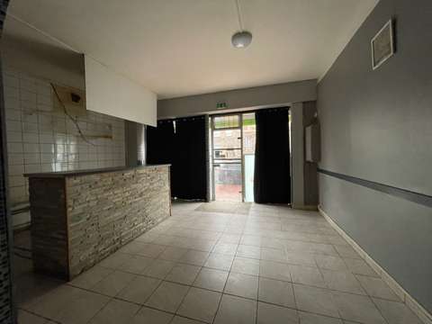 Bureaux et commerces 4 pièces Bureaux et commerces 4 pièces
