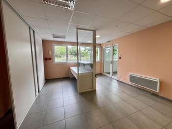 Bureaux et commerces 11 pièces