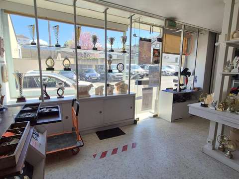 Bureaux et commerces 3 pièces