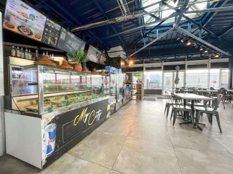 Bureaux et commerces 3 pièces Le Mans Miroir - Batignolles 72