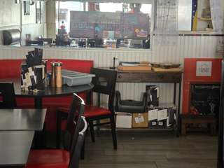 Bureaux et commerces 4 pièces