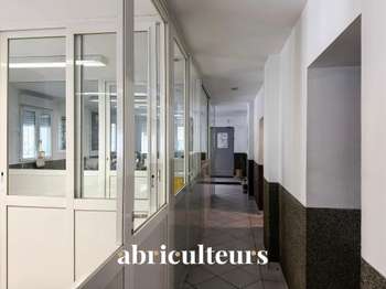 Vente Bureaux et commerces 695 m&sup2;Le Muy