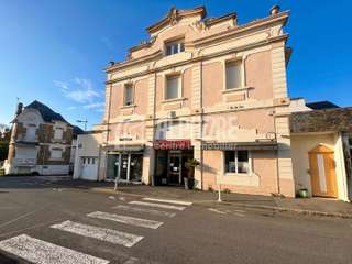 Bureaux et commerces 7 pièces