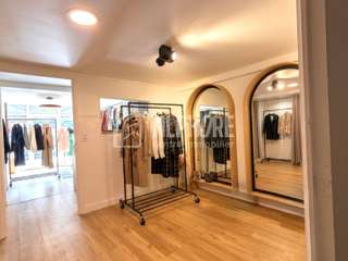 Bureaux et commerces 7 pièces